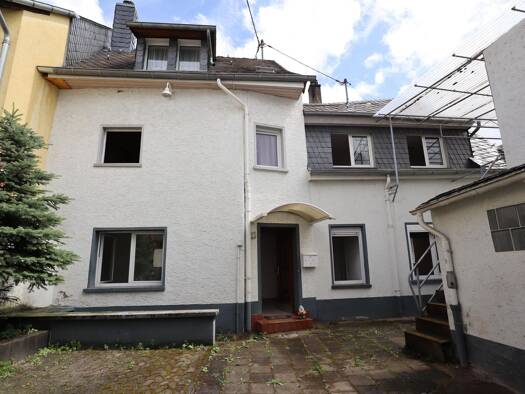 Einfamilienhaus zum Kauf 85.000 € 5 Zimmer 112 m² 216 m² Grundstück Treis Treis-Karden 56253
