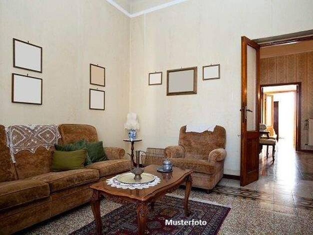 Wohnung zum Kauf 30.000 € 5 Zimmer 104 m² Leimitz Hof 95028