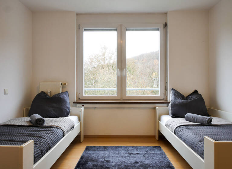 Wohnung zur Miete Wohnen auf Zeit 1.500 € 2 Zimmer 65 m²<br/>Wohnfläche ab sofort<br/>Verfügbarkeit Oberer Haldenweg Plochingen 73207