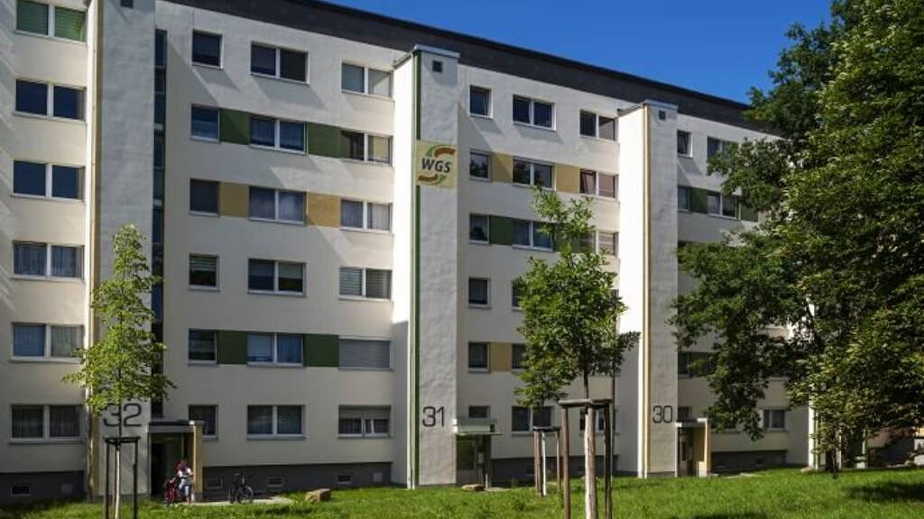 Wohnung zur Miete 416 € 4 Zimmer 69,3 m² 4. Geschoss frei ab sofort Sonnenstraße 29 Hohenstein-Ernstthal 09337