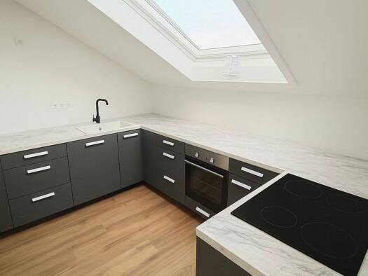 Loft zur Miete 1.050 € 2,5 Zimmer 105 m² Geschoss 1/2 frei ab sofort Deizisau 73779