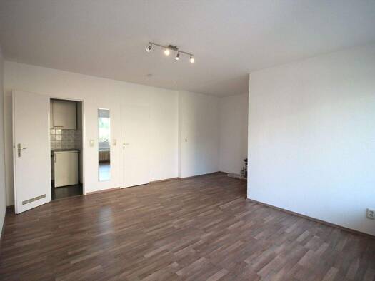 Wohnung zum Kauf 99.000 € 1 Zimmer 32 m² EG Wachenbuchen Maintal / Wachenbuchen 63477