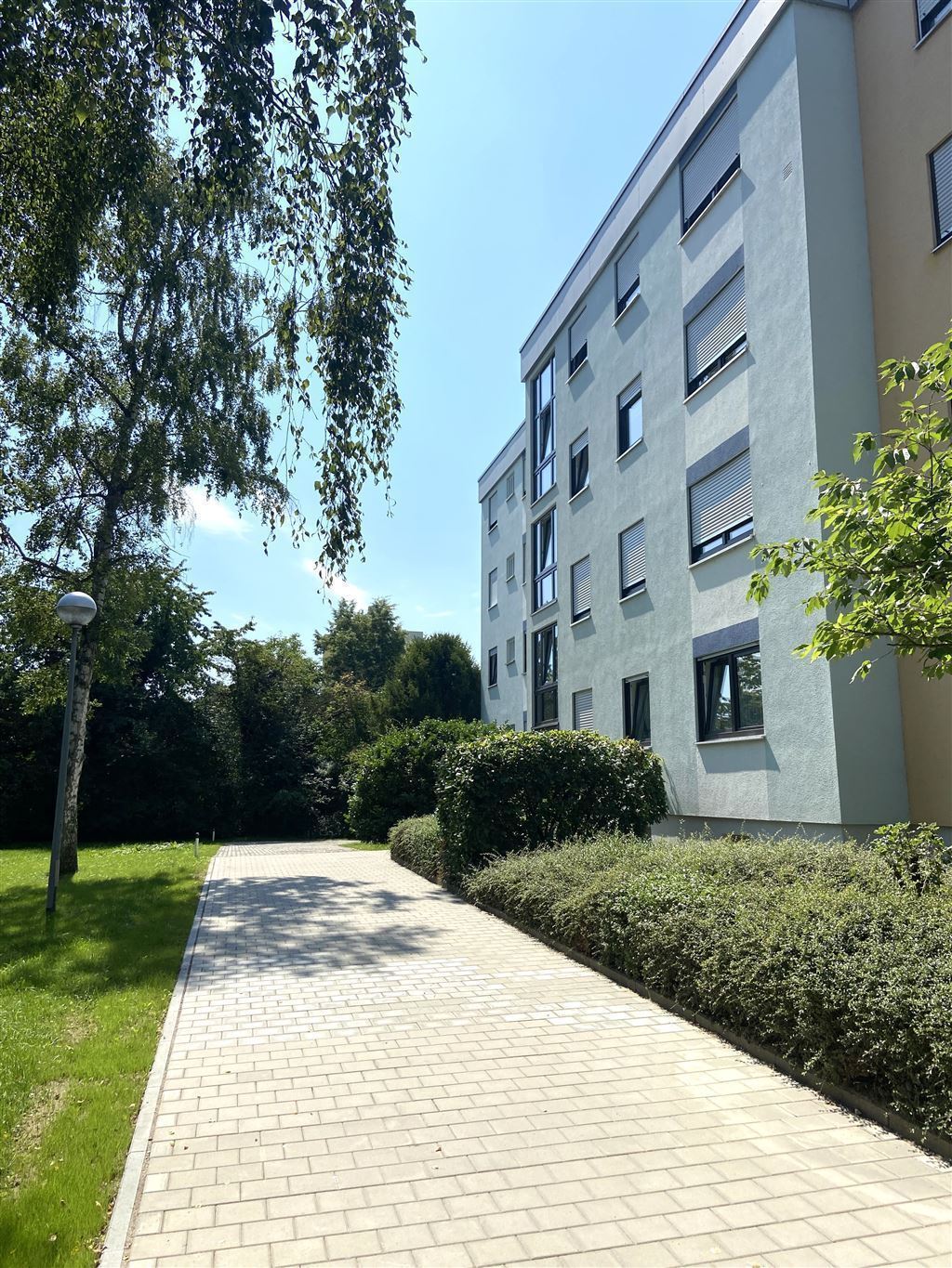 Wohnung zum Kauf 379.000 € 3 Zimmer 87 m²<br/>Wohnfläche 1.<br/>Geschoss Äußerer Westen Regensburg 93049