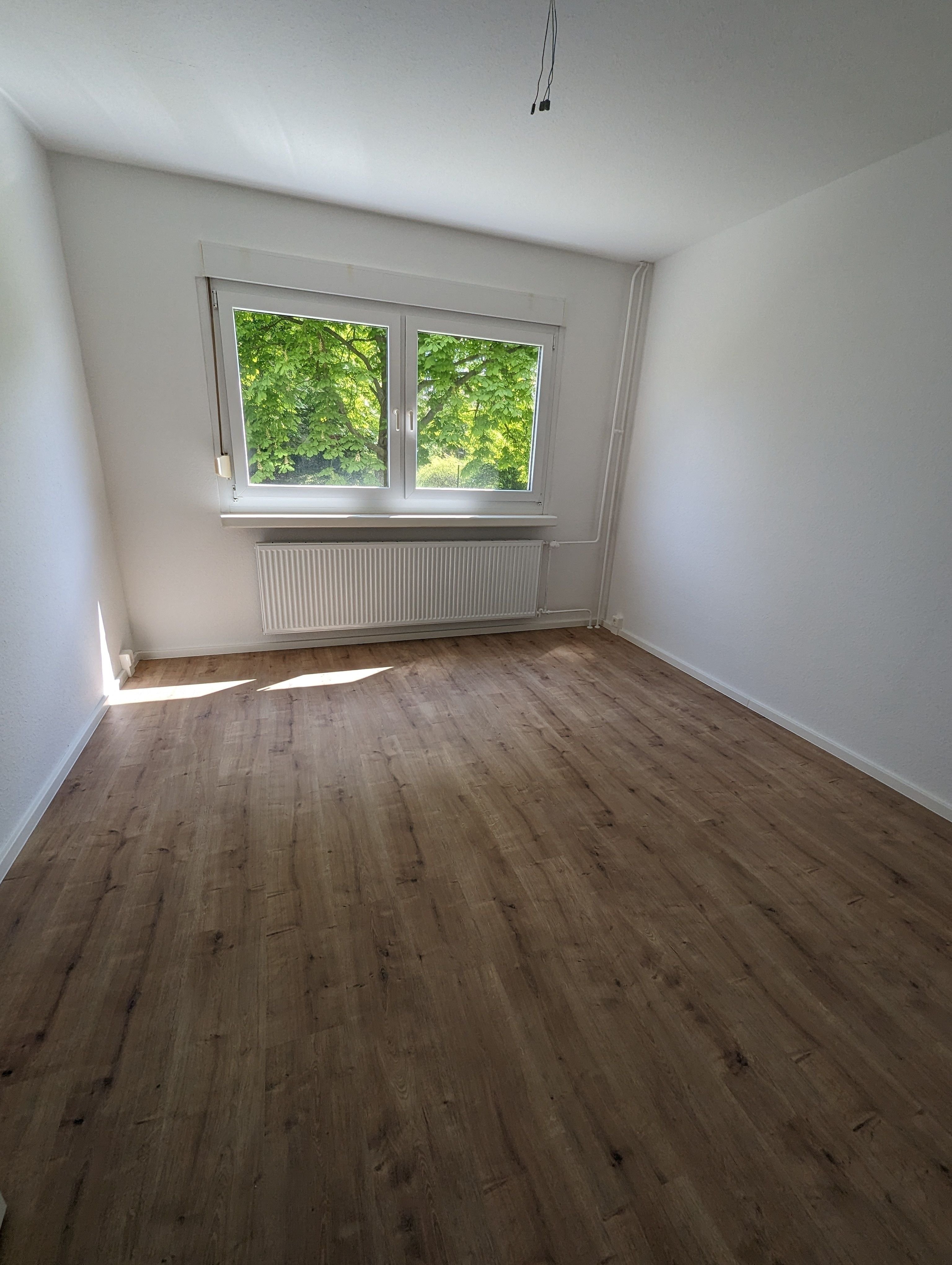 Wohnung zur Miete 476 € 4 Zimmer 68 m²<br/>Wohnfläche 3.<br/>Geschoss Kreuzerstraße 7 Silberhöhe Halle (Saale) 06132