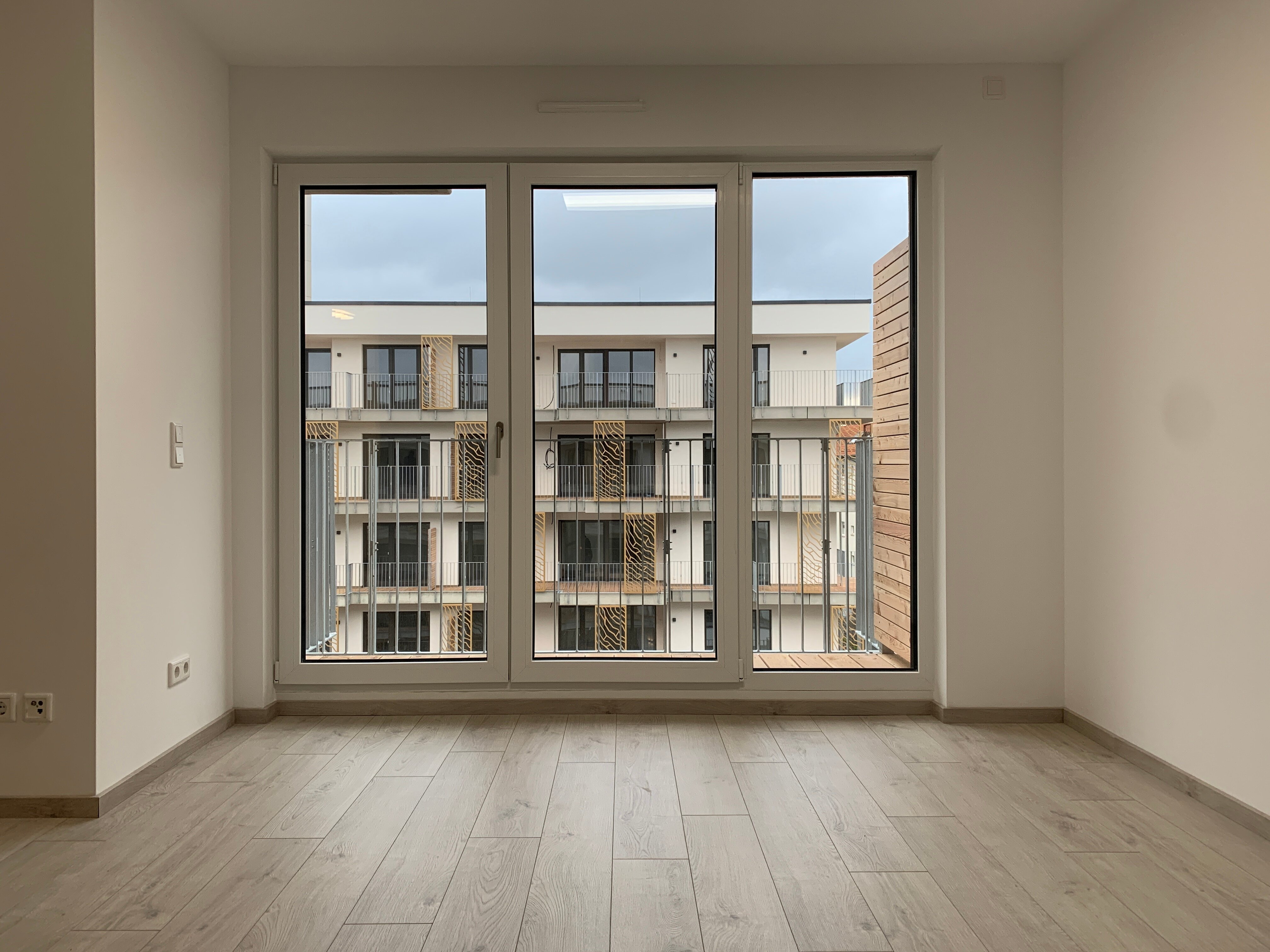 Wohnung zur Miete 755 € 1 Zimmer 39 m²<br/>Wohnfläche 4.<br/>Geschoss Bayreuther Straße 20 Wöhrd Nürnberg 90489