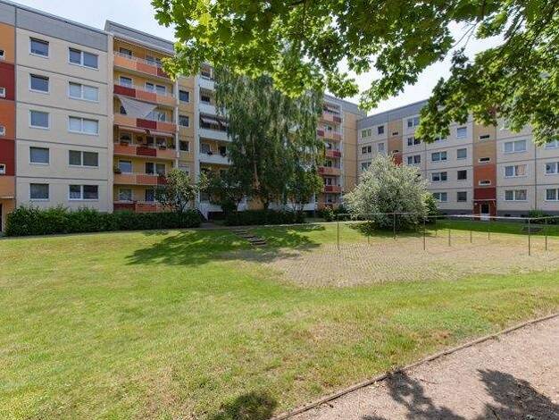 Wohnung zur Miete 345 € 2 Zimmer 52,2 m² 5. Geschoss Johannes-Göderitz-Straße 69 Neu Olvenstedt Magdeburg 39130