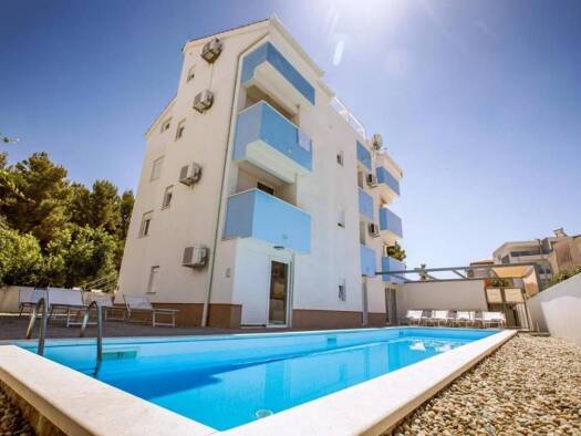 Haus zum Kauf 1.100.000 € 10 Zimmer 468 m² Podstrana