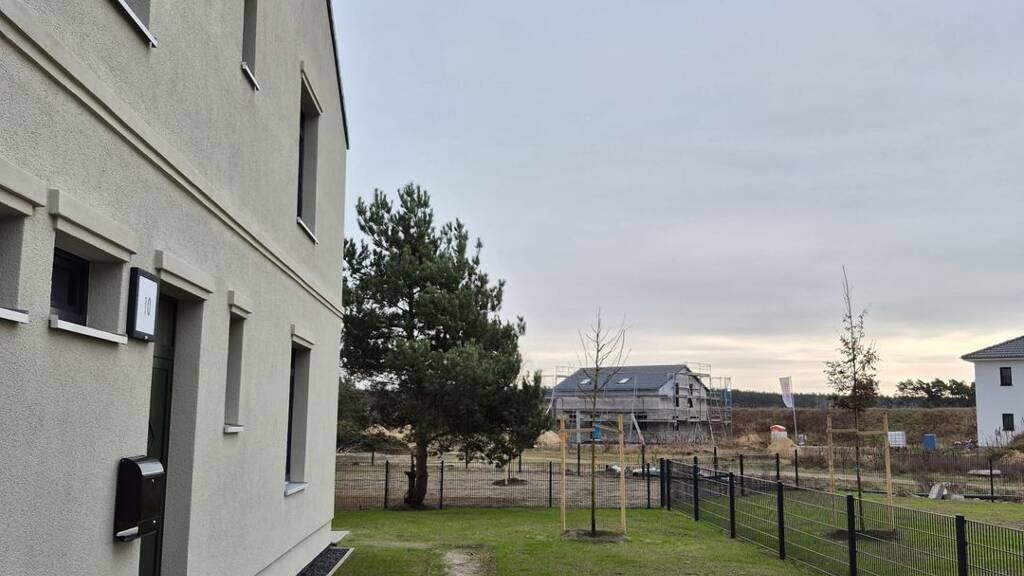 Doppelhaushälfte zur Miete 2.137 € 5 Zimmer 159 m² frei ab 01.08.2026 Pausin Schönwalde-Glien 14621