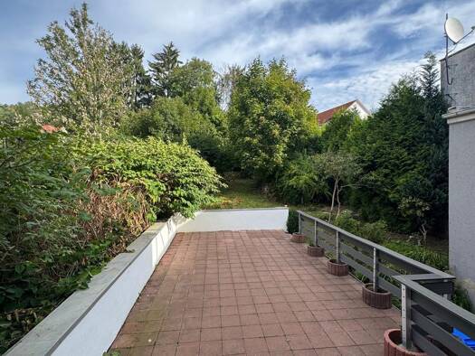 Terrassenwohnung zur Miete 560 € 3 Zimmer 87,5 m² 1. Geschoss Pölitzstraße 21 Hohenstein-Ernstthal Hohenstein-Ernstthal 09337