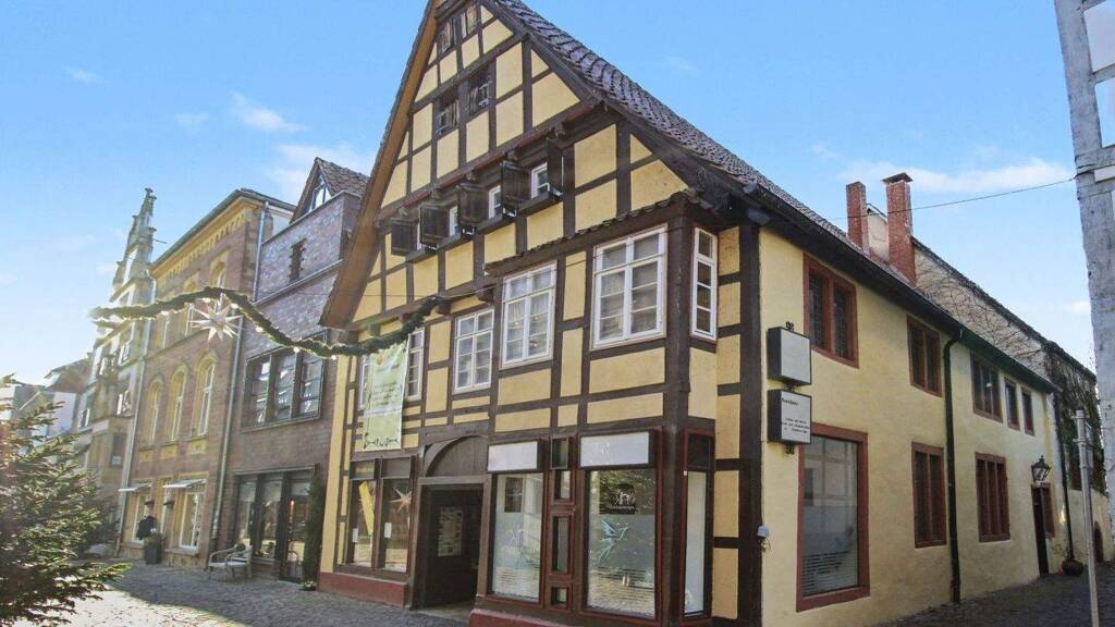 Mehrfamilienhaus zum Kauf 749.000 € 7 Zimmer 530 m² 317,2 m² Grundstück Lemgo 32657