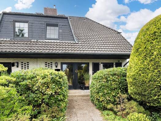 Doppelhaushälfte zur Miete 1.750 € 4 Zimmer 111 m² 750 m² Grundstück frei ab sofort Tangstedt 22889