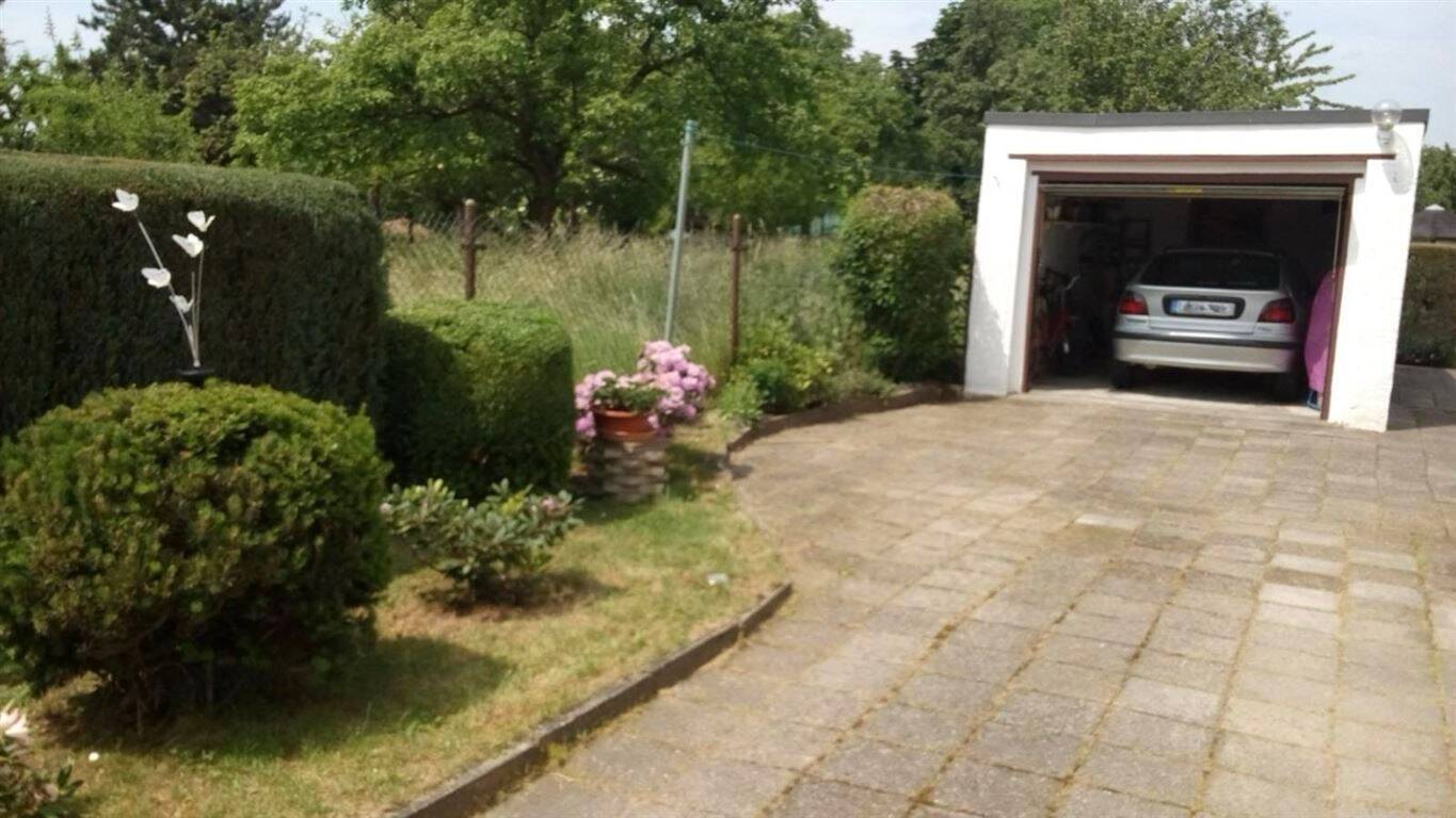 Immobilie in Groitzsch - Kleine, gemütliche DHH  mit Keller+ Garage mit günstigen Betriebskosten... - Bild 2