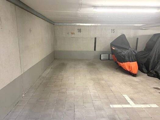 Tiefgaragenstellplatz zur Miete provisionsfrei 80 € Bahnhofstraße 79 Gleißbühl Nürnberg 90402