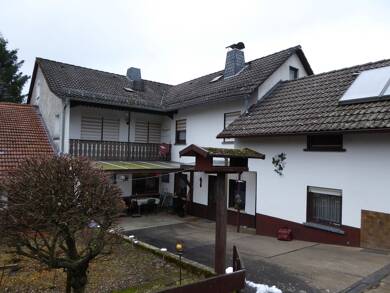 Haus zum Kauf 399.000 € 8 Zimmer 225 m² 3.013 m² Grundstück frei ab sofort Unterreichenbach Birstein 63633