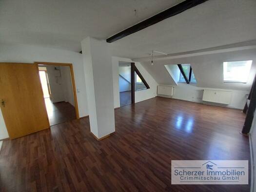 Wohnung zur Miete 575 € 4 Zimmer 125 m² 3. Geschoss frei ab sofort Glauchau Glauchau 08371