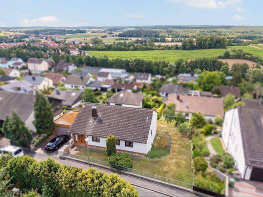Einfamilienhaus zum Kauf 499.000 € 9 Zimmer 168 m² 837 m² Grundstück Ammerndorf 90614
