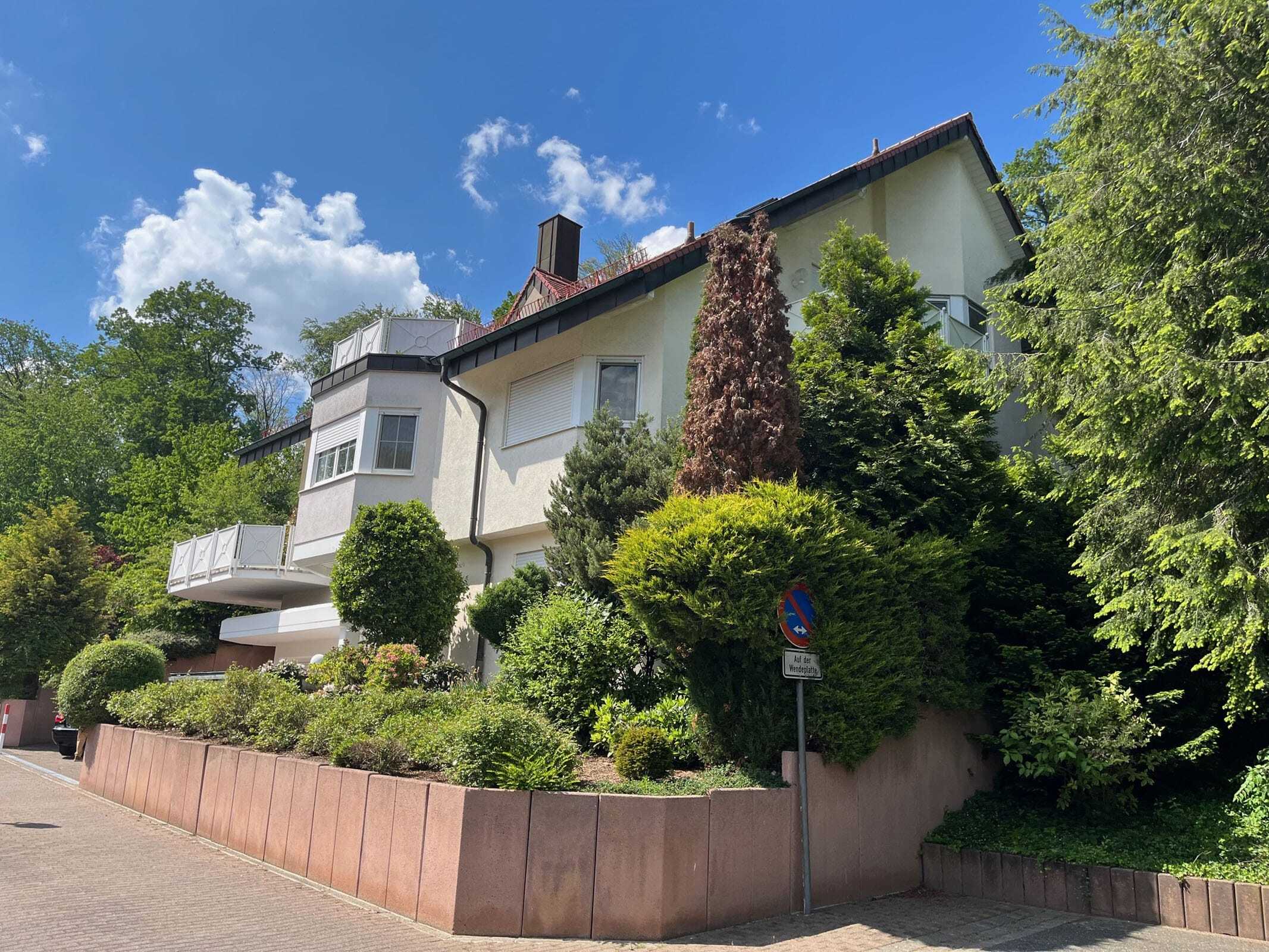 Mehrfamilienhaus zum Kauf 1.300.000 € 9 Zimmer 358 m²<br/>Wohnfläche 1.074 m²<br/>Grundstück Steinbach Johannesberg 63867