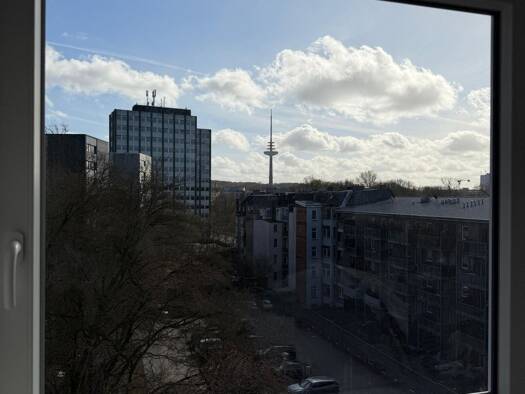 Wohnung zur Miete 650 € 2 Zimmer 49 m² Geschoss 4/5 frei ab sofort Südfriedhof Kiel 24114