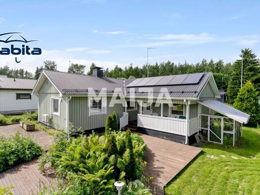 Einfamilienhaus zum Kauf 233.000 € 3 Zimmer 81,5 m² 1.298 m² Grundstück Hevoshaantie 9 Porvoo 06450