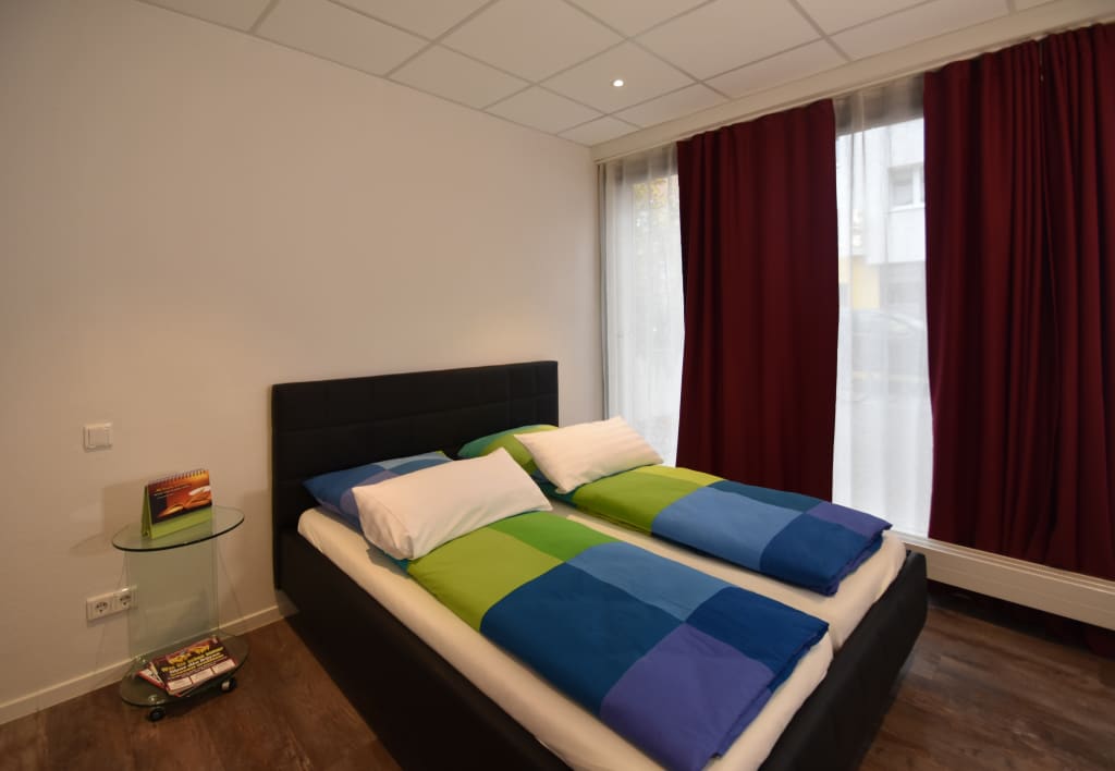 Wohnung zur Miete Wohnen auf Zeit 1.845 € 2 Zimmer 38 m²<br/>Wohnfläche 01.03.2025<br/>Verfügbarkeit Triftstraße Niederrad Frankfurt am Main 60528