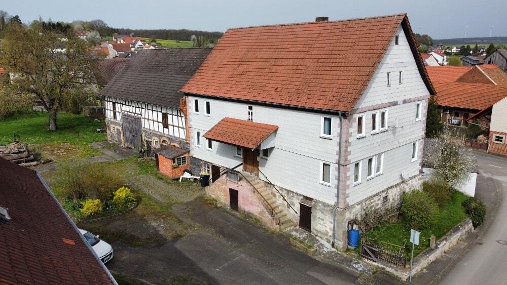 Haus zum Kauf provisionsfrei 149.000 € 6 Zimmer 285 m²<br/>Wohnfläche 3.027 m²<br/>Grundstück Schwabenrod Alsfeld 36304