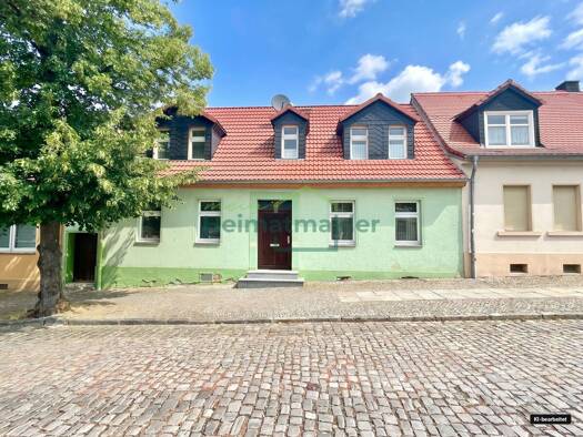 Reihenmittelhaus zum Kauf 69.000 € 11 Zimmer 129 m² 138 m² Grundstück Bernburg Bernburg 06406