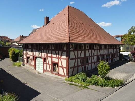 Mehrfamilienhaus zum Kauf 1.490.000 € 15 Zimmer 418 m² 946 m² Grundstück frei ab sofort Petershausen Konstanz 78464