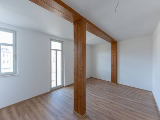 Wohnung zur Miete 385 € 1 Zimmer 35,2 m² frei ab sofort Kahla 07768