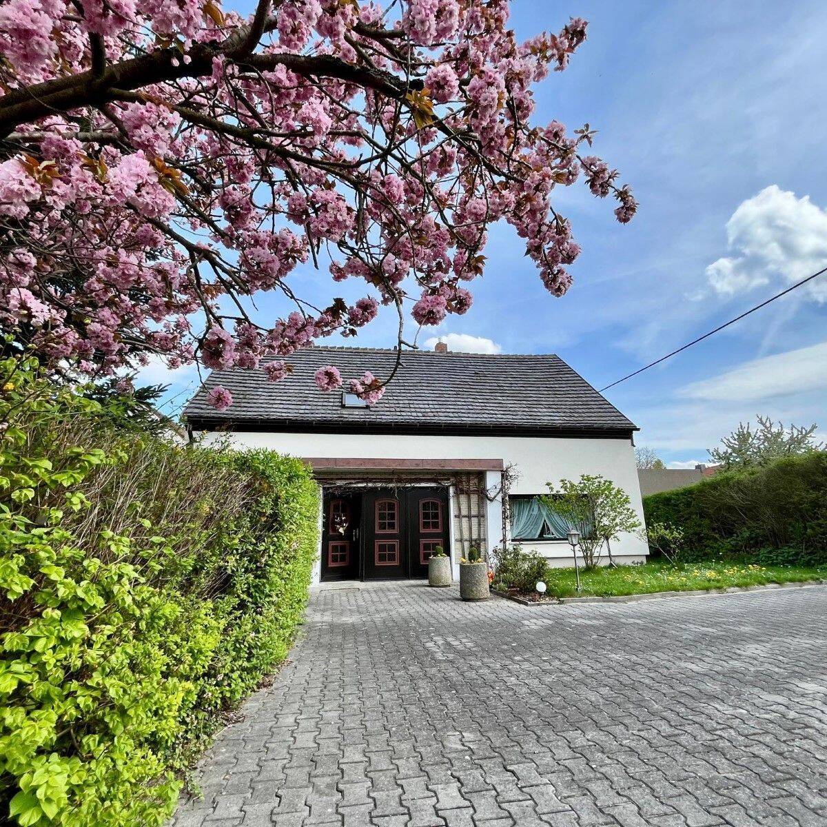 Wohnen im Grünen - Einfamilienhaus mit 5 Ferienwohnungen