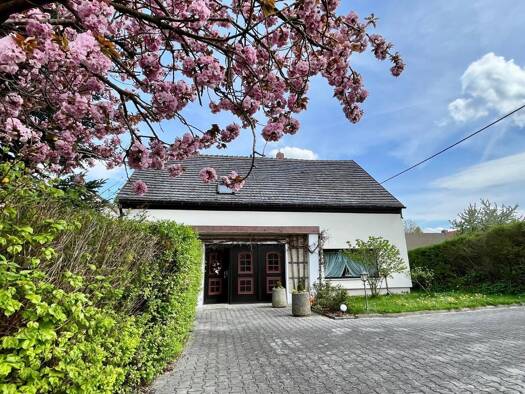 Einfamilienhaus zum Kauf 400.000 € 6 Zimmer 162 m² 1.700 m² Grundstück frei ab sofort Görlitz 02828