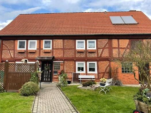 Haus zum Kauf 175.000 € 6 Zimmer 130 m² 1.368 m² Grundstück Holle 31188