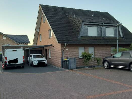 Doppelhaushälfte zur Miete 670 € 5 Zimmer 115 m² frei ab 01.11.2026 Bernhardstraße 17 Erkelenz Erkelenz 41812