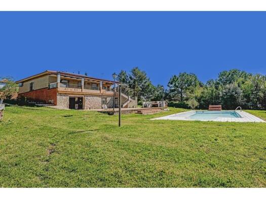 Villa zum Kauf 250.000 € 4 Zimmer 252 m² 2.358 m² Grundstück >C. Sierra de Cazorla > Sanlúcar la Mayor 41800
