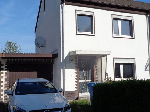 Haus zum Kauf 179.000 € 4 Zimmer 100 m² 323 m² Grundstück frei ab sofort Neuwied Neuwied 56564