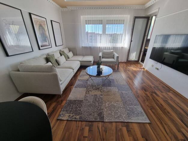 Wohnung zum Kauf 230.000 € 3 Zimmer 80 m² Neutraubling 93073