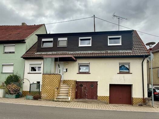 Einfamilienhaus zum Kauf 210.000 € 5,5 Zimmer 106,4 m² 125 m² Grundstück frei ab sofort Massenbachhausen 74252
