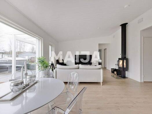 Einfamilienhaus zum Kauf 327.000 € 4 Zimmer 108 m² 1.079 m² Grundstück Ristijärvenkatu 8 Raisio 21120