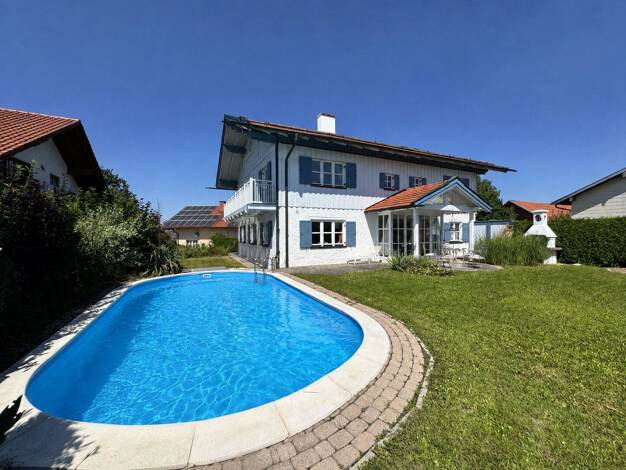 Einfamilienhaus zum Kauf 690.000 € 9 Zimmer 275,3 m² 874 m² Grundstück Niederbergkirchen Niederbergkirchen 84494