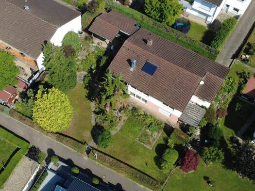 Einfamilienhaus zum Kauf 575.000 € 8 Zimmer 182 m² 849 m² Grundstück Oberriexingen 71739