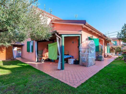 Haus zum Kauf 485.000 € 7 Zimmer 140 m² frei ab sofort Via Ortigara,1 Lazise 37017