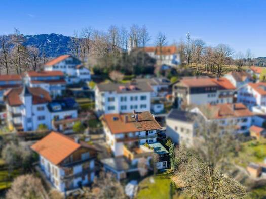 Doppelhaushälfte zum Kauf 498.000 € 4 Zimmer 113 m² 300 m² Grundstück frei ab sofort Höhenbergweg 4 Bad Tölz 83646