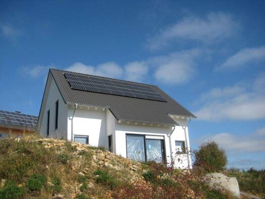 Einfamilienhaus zum Kauf 425.000 € 6 Zimmer 139 m² 774 m² Grundstück frei ab sofort Königsheim 78598