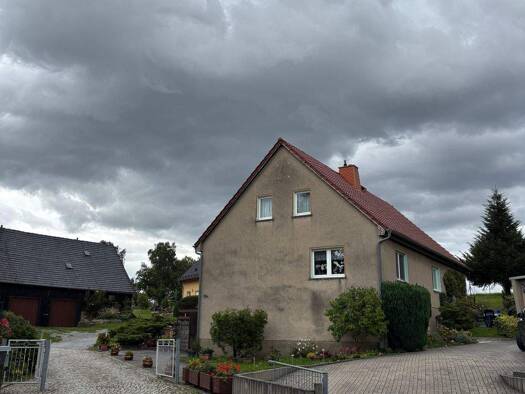 Einfamilienhaus zum Kauf 250.000 € 5 Zimmer 121 m² 1.193 m² Grundstück frei ab 01.10.2026 Großharthau 01909