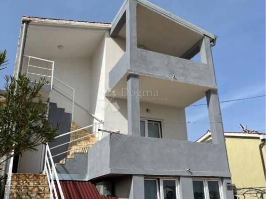 Haus zum Kauf 330.000 € 5 Zimmer 240 m² 100 m² Grundstück Vrsi