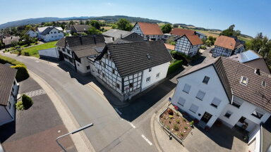 Einfamilienhaus zum Kauf provisionsfrei 455.000 € 7,5 Zimmer 200 m² 516 m² Grundstück frei ab 01.01.2025 Schönbergstr. 67 Holzweiler Grafschaft 53501