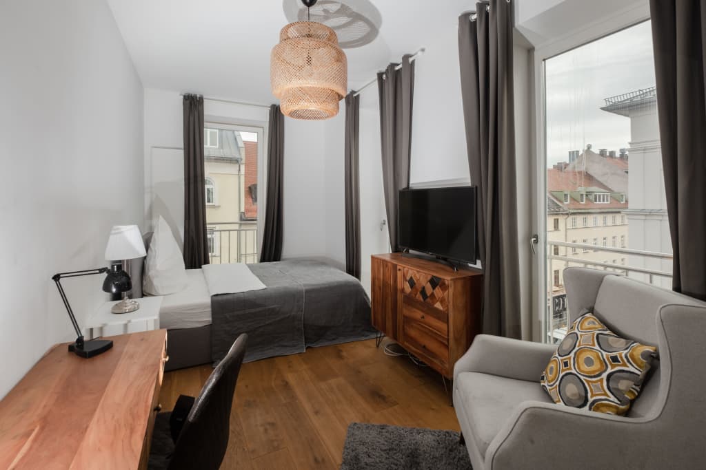 Wohnung zur Miete Wohnen auf Zeit 1.170 € 4 Zimmer 16 m²<br/>Wohnfläche 20.01.2025<br/>Verfügbarkeit Fraunhoferstraße 10 Glockenbach München 80469