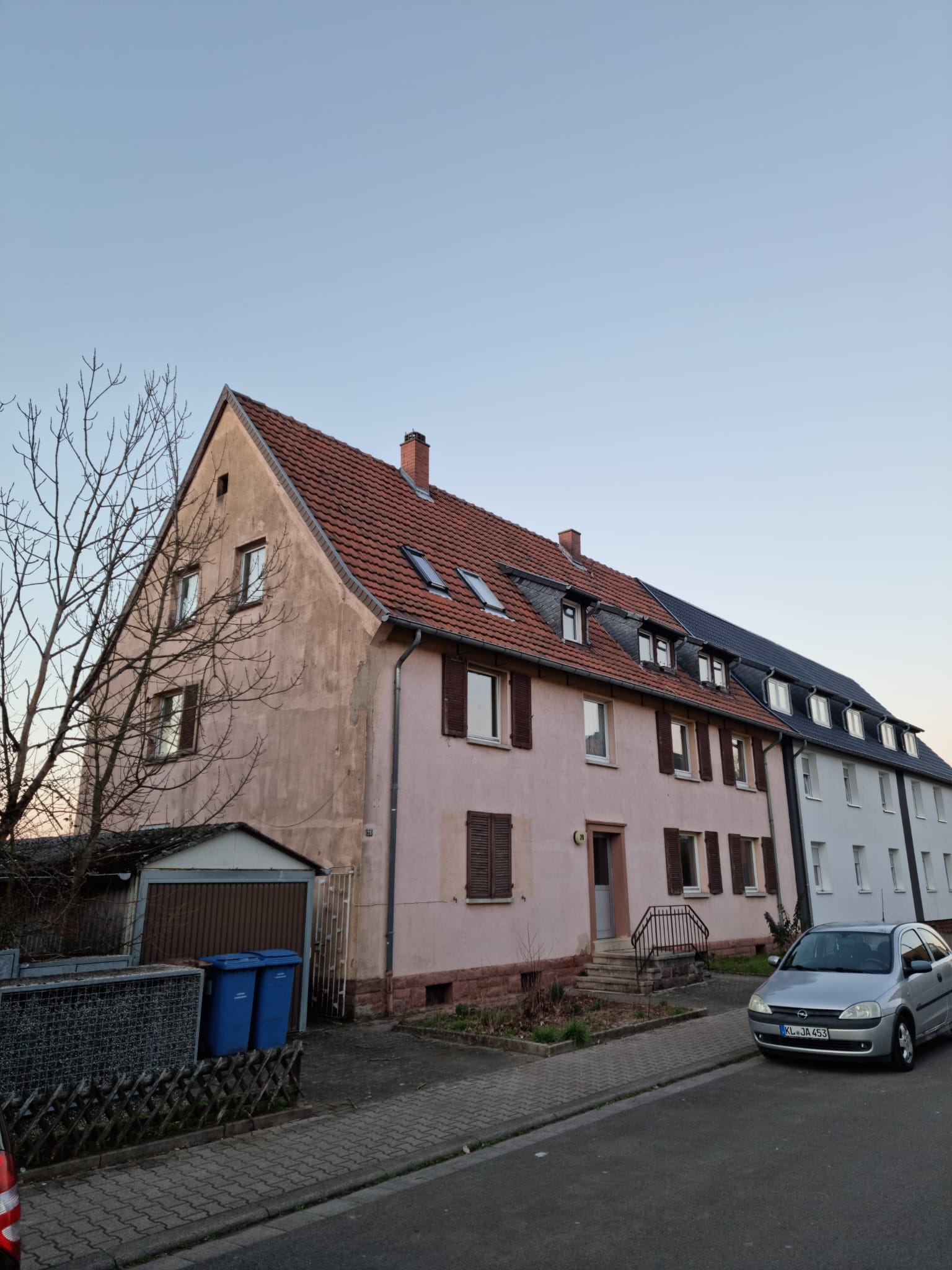 Haus zum Kauf 370.000 € 12 Zimmer 323 m²<br/>Wohnfläche 466 m²<br/>Grundstück Alte Straße 28 Bruchmühlbach Bruchmühlbach-Miesau 66892