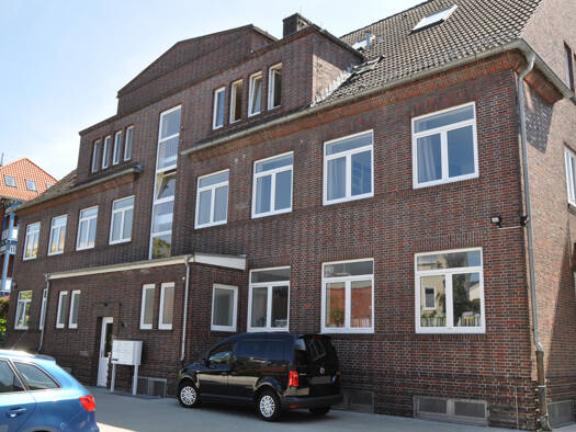 Wohnung zur Miete 770 € 3 Zimmer 75 m² Dachgeschoss, 1. Geschoss Leer 26789