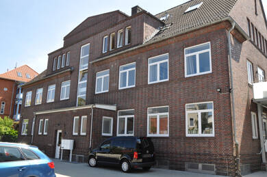 Wohnung zur Miete 770 € 3 Zimmer 75 m² Dachgeschoss, 1. Geschoss Leer 26789
