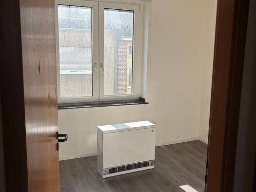 Wohnung zur Miete 450 € 2 Zimmer 45 m² Geschoss 3/4 frei ab sofort Schulstraße 3 Innenstadt Neuss 41460